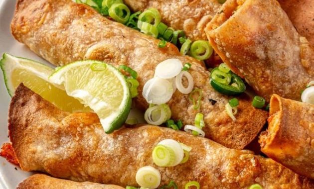 Barbekü ve Keçi Peynirli Tavuk Taquitos: Lezzet Dolu Bir Atıştırmalık Tarifi